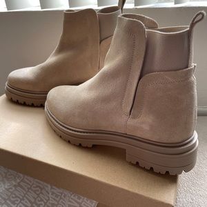 Steven Madden Moira Sand Suede